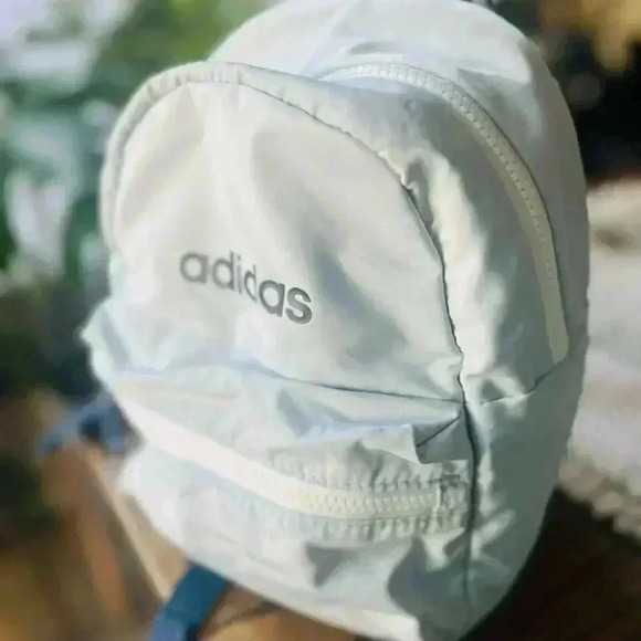 Adidas mini Backbag! - Picture 6 of 6